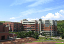 外観 銘伝大学